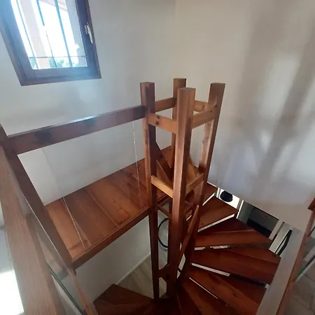 Padulina Au Bord De La Avec Piscine Villa