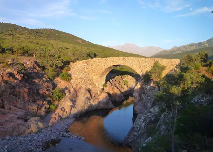 Padulina Au Bord De La Avec Piscine Vila *