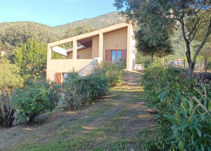 Padulina Au Bord De La Avec Piscine Galeria (Corsica)