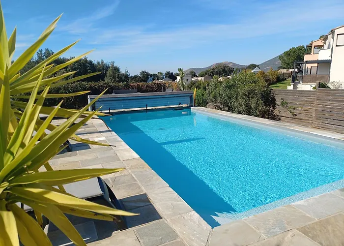 Vila Padulina Au Bord De La Avec Piscine *