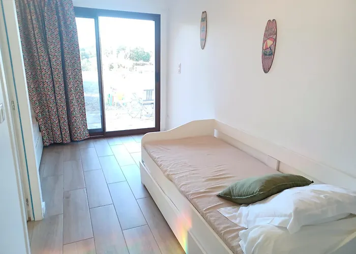 Padulina Au Bord De La Avec Piscine Galeria (Corsica)