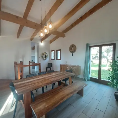Padulina Au Bord De La Avec Piscine Villa