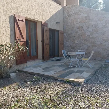 Padulina Au Bord De La Avec Piscine Villa