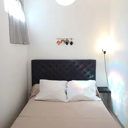 Padulina Au Bord De La Avec Piscine *