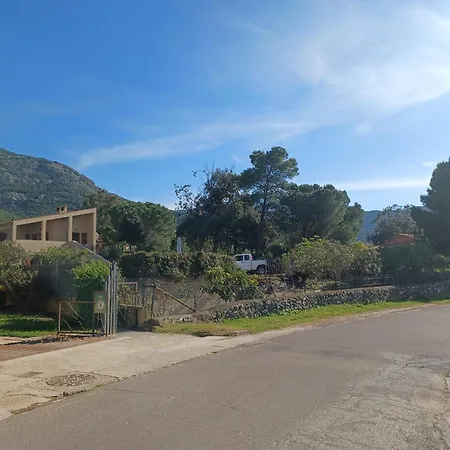 Padulina Au Bord De La Avec Piscine Villa