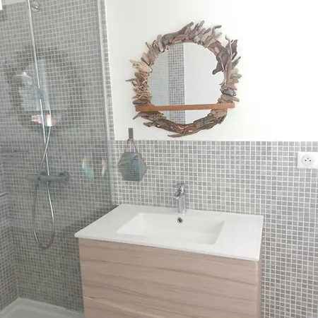 Padulina Au Bord De La Avec Piscine Villa