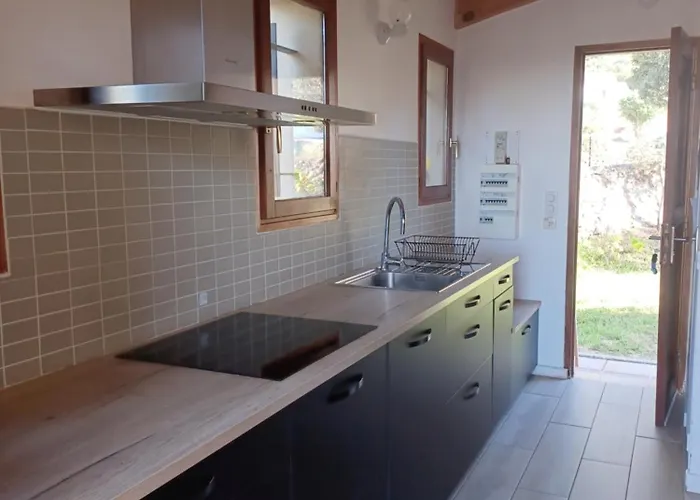 Padulina Au Bord De La Avec Piscine Villa